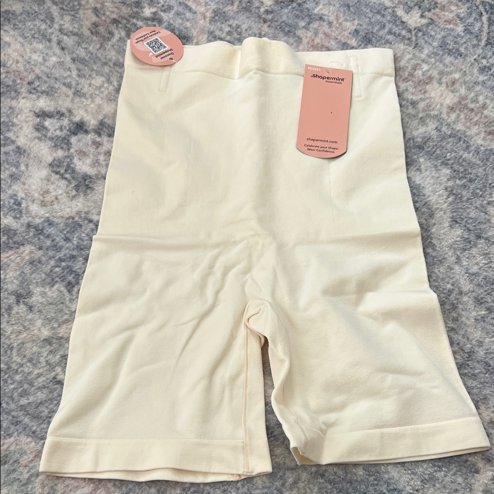 High waisted shaper short